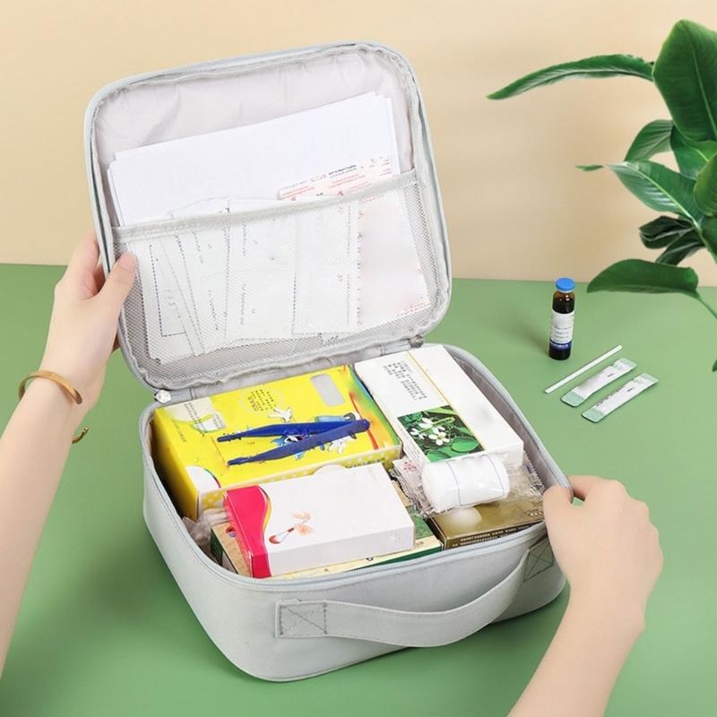 First Aid Travel Kit - Pusta torba pierwszej pomocy Apteczki 2