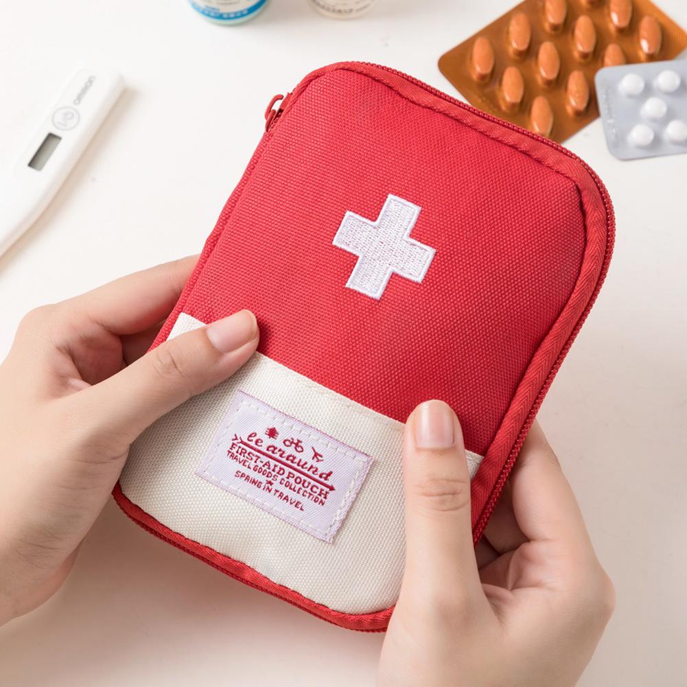 Mini Przenośna Apteczka Podróż – First Aid Travel Kit recenzja i cena